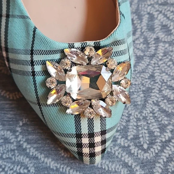 Plaid Flats! - Picture 2 of 4